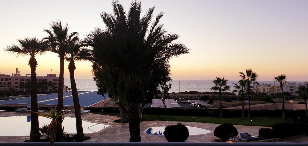 King'S Palace - Spacious 2 Bed, 2 Bath With Sea And Pool Views 파포스 외부 사진