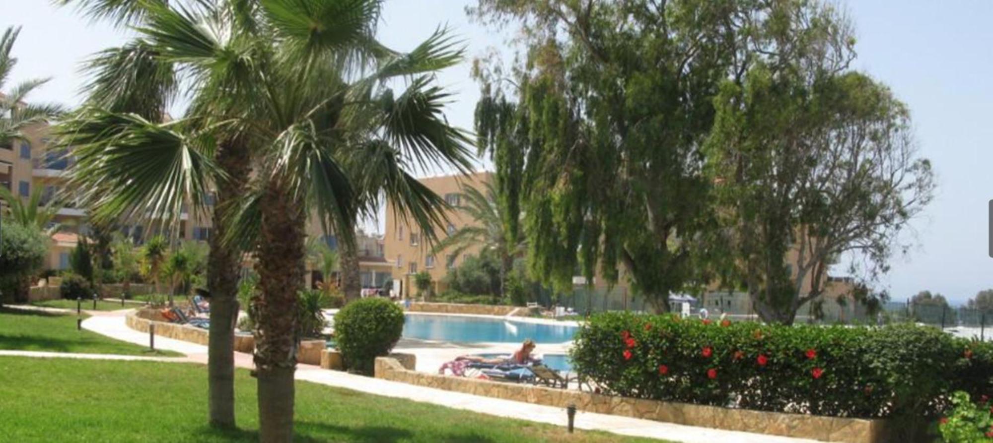 King'S Palace - Spacious 2 Bed, 2 Bath With Sea And Pool Views 파포스 외부 사진
