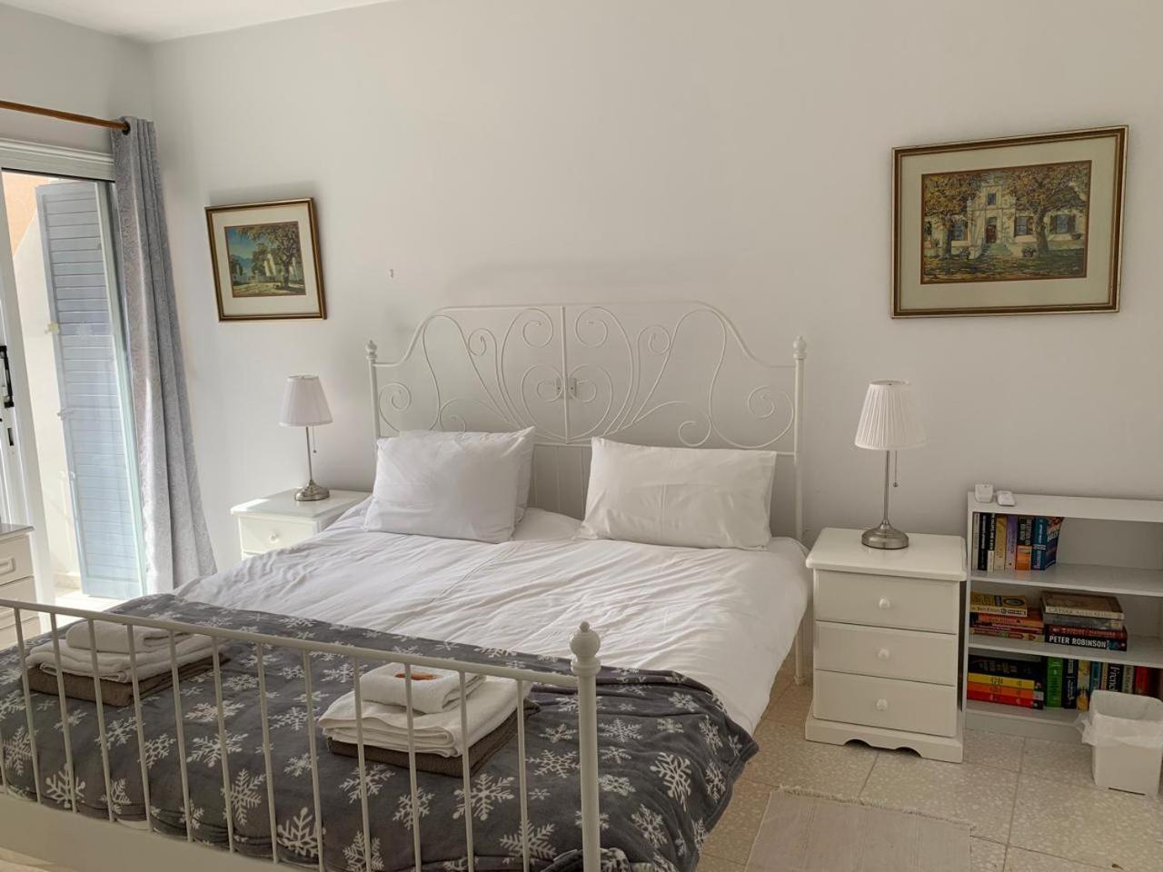 King'S Palace - Spacious 2 Bed, 2 Bath With Sea And Pool Views 파포스 외부 사진